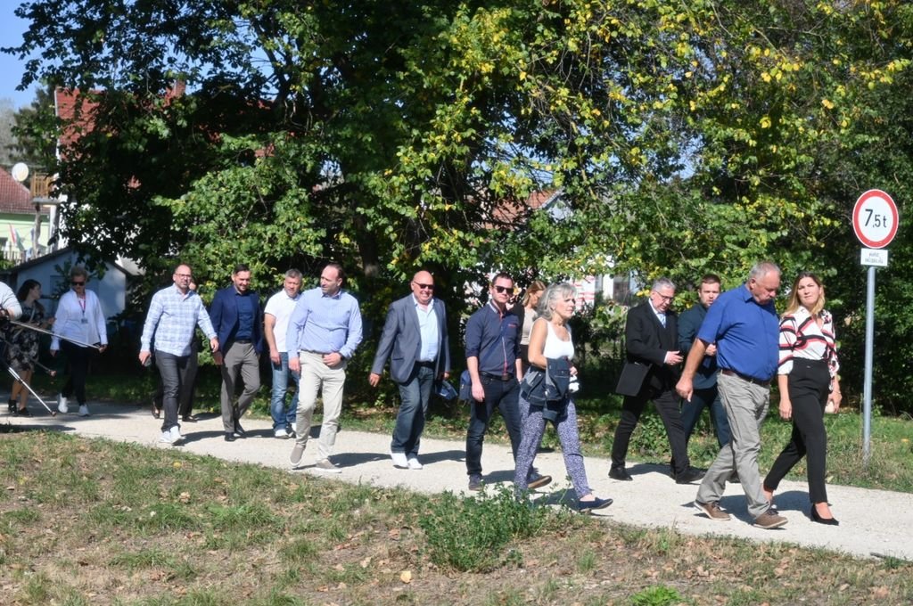 A bejegyzés fotója a galériában: 6